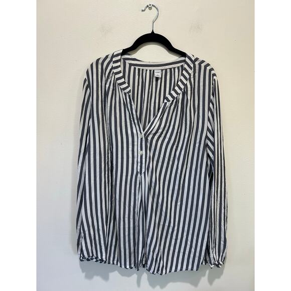 Old Navy striped blouse size L blue and white v neck lightweight - Picture 1 of 8